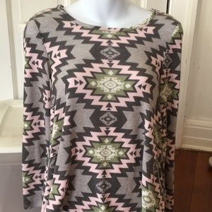 Patterned long sleeve